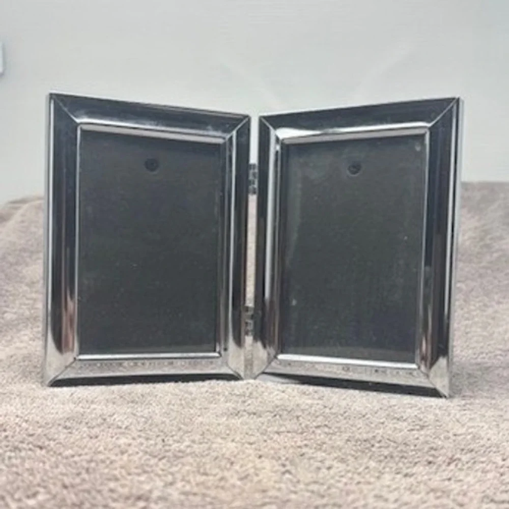 HB Group Double Picture Frame Silver Excellent Vintage 1997 Folding Beveled Edge